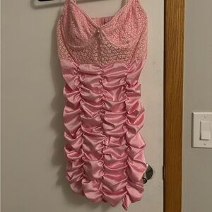 Size large, new with tags For Love and Lemons dress. Super cute. Pink.
